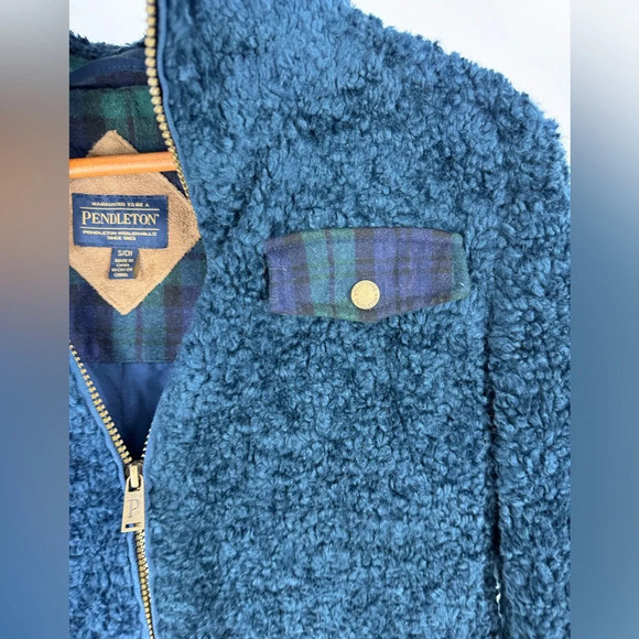 Pendleton Sherpa fuzzy and wool zip front jacket women’s small - Picture 9 of 9
